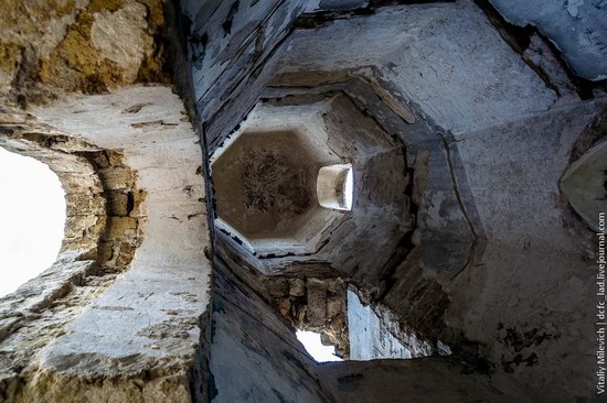 Abandoned Moorish palace near Odessa, Ukraine, photo 15