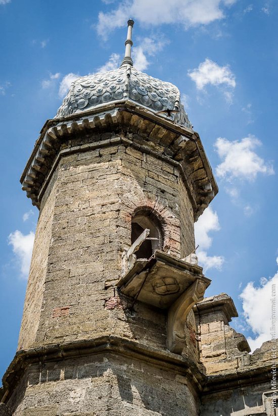 Abandoned Moorish palace near Odessa, Ukraine, photo 20