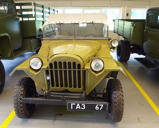 Vintage cars collection Mezhigorie, Ukraine, photo 17