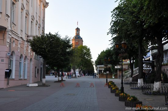 Walking the streets of beautiful Vinnitsa, Ukraine, photo 10