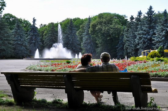 Walking the streets of beautiful Vinnitsa, Ukraine, photo 4