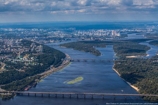 Bird's eye view of Kyiv, Ukraine, photo 1