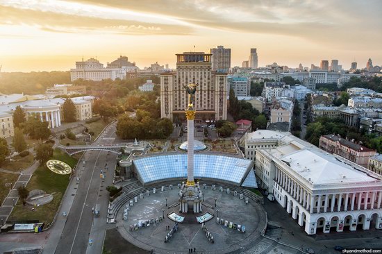 Restored Independence Square, Kyiv, Ukraine, photo 1