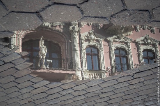 The reflections in the puddles of Odessa, Ukraine, photo 2