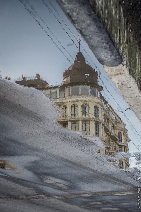 The reflections in the puddles of Odessa, Ukraine, photo 4