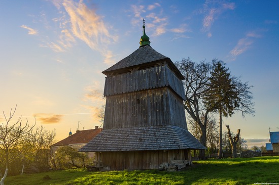 St. Michael church, Komarno, Ukraine, photo 2