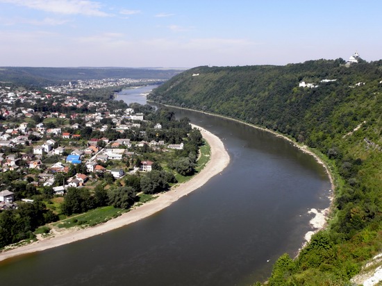 Zalishchyky resort town, Ternopil region, Ukraine, photo 5