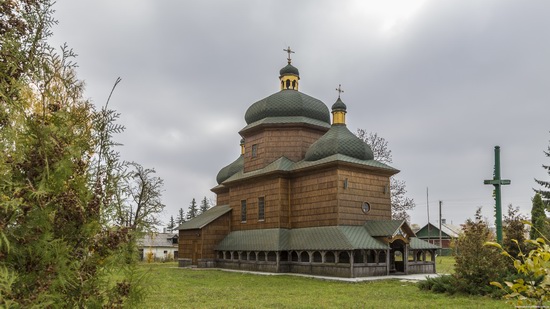 St. Nicholas Church in Sasiv, Lviv region, Ukraine, photo 1