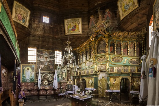 St. Nicholas Church in Sasiv, Lviv region, Ukraine, photo 9