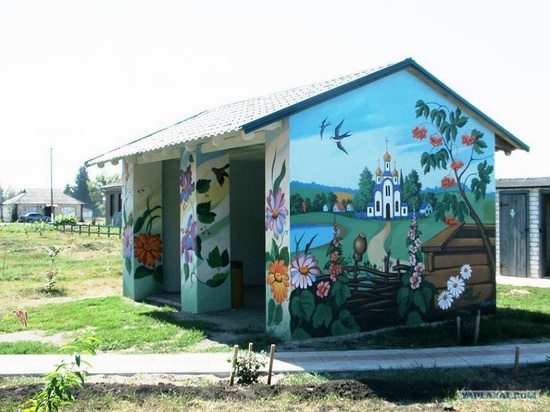 Painted bus stops in Poltava region, Ukraine, photo 4