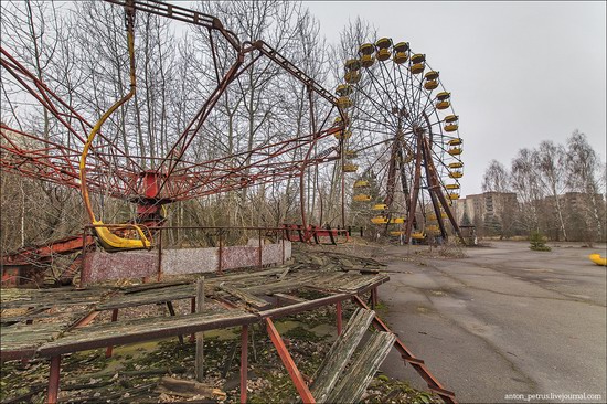 Chernobyl zone 29 years later, Ukraine, photo 2