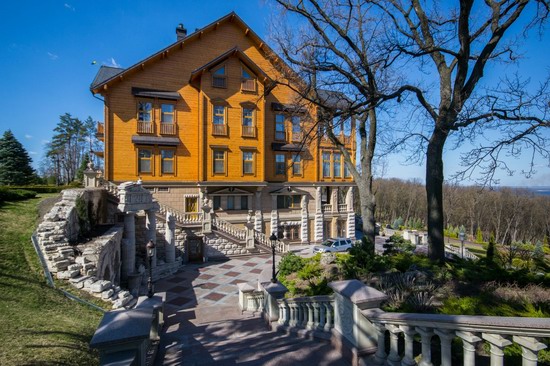 The former residence of Yanukovych in Mezhyhiria, Ukraine, photo 4