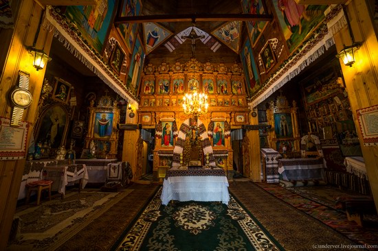 Church in Vorokhta, Ivano-Frankivsk region, Ukraine, photo 12