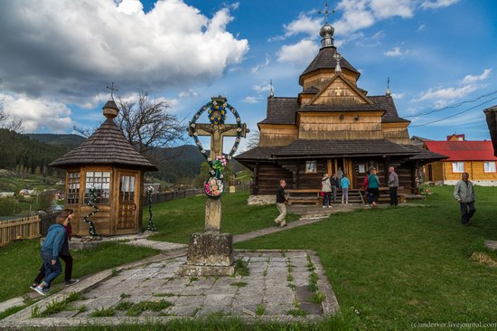 Church in Vorokhta, Ivano-Frankivsk region, Ukraine, photo 3