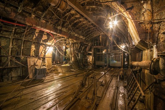 The catacombs of the unfinished subway, Dnepropetrovsk, Ukraine, photo 10