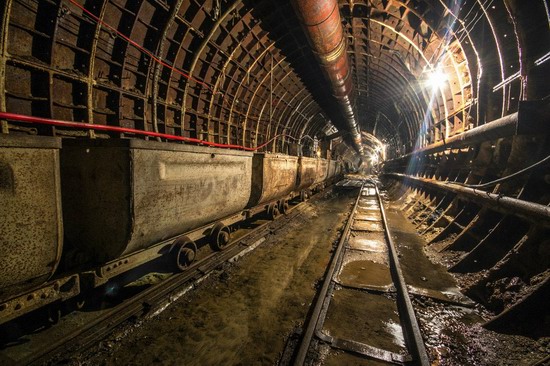 The catacombs of the unfinished subway, Dnepropetrovsk, Ukraine, photo 5