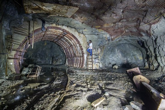 The catacombs of the unfinished subway, Dnepropetrovsk, Ukraine, photo 6