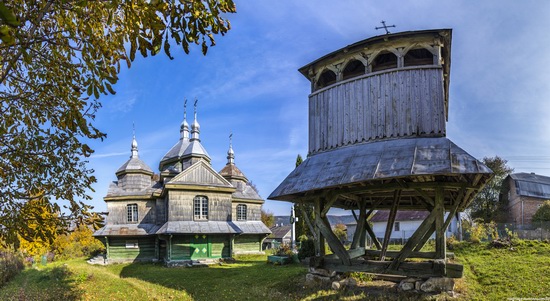 Church of St. Michael the Archangel in Lahodiv, Lviv region, Ukraine, photo 6