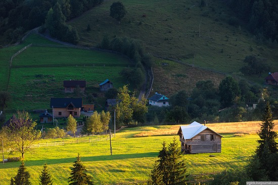 Dzembronya – the most high-altitude village in Ukraine · Ukraine travel ...