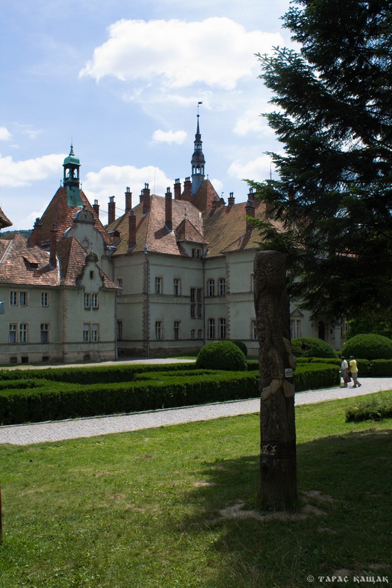 Schonborn Castle-Palace, Mukachevo, Zakarpattia, Ukraine, photo 5