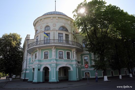 Walk through the streets of Sumy, Ukraine, photo 13