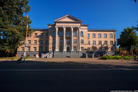 The monuments of Stalinist architecture in Zhitomir, Ukraine, photo 4