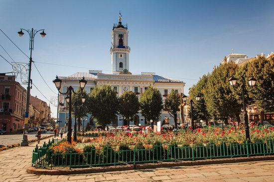 Chernivtsi city streets, Ukraine, photo 1