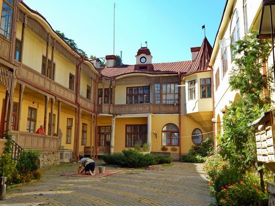 Chernivtsi city streets, Ukraine, photo 15