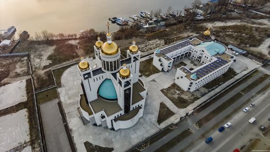 Patriarchal Cathedral of the Resurrection of Christ in Kyiv, Ukraine, photo 1