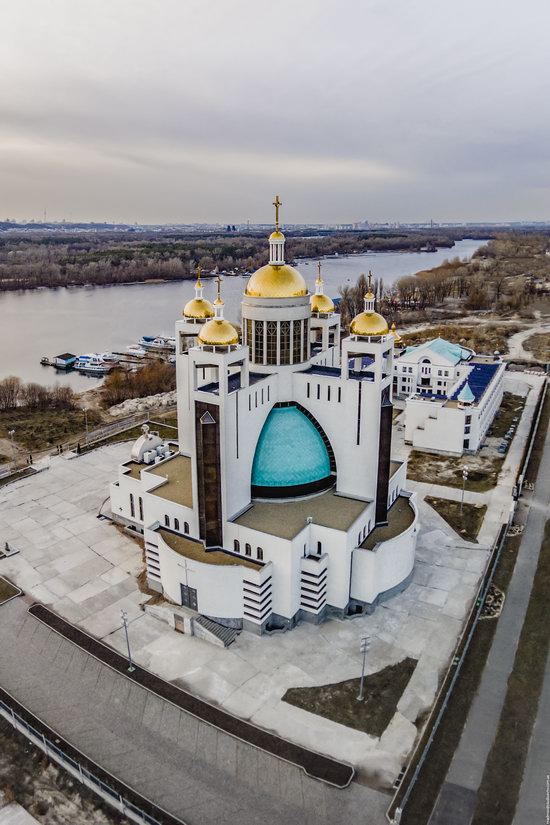 Patriarchal Cathedral of the Resurrection of Christ in Kyiv, Ukraine, photo 4