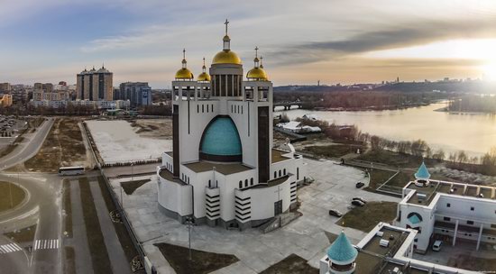 Patriarchal Cathedral of the Resurrection of Christ in Kyiv, Ukraine, photo 5