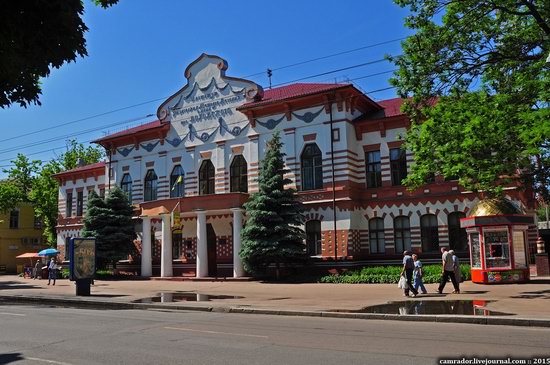 Sunny day in Chernihiv, Ukraine, photo 16