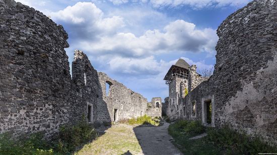 The ruins of Nevytsky Castle, Zakarpattia region, Ukraine, photo 5