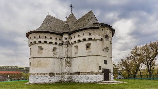 Holy Protection Fortress-Church, Sutkivtsi, Ukraine, photo 10