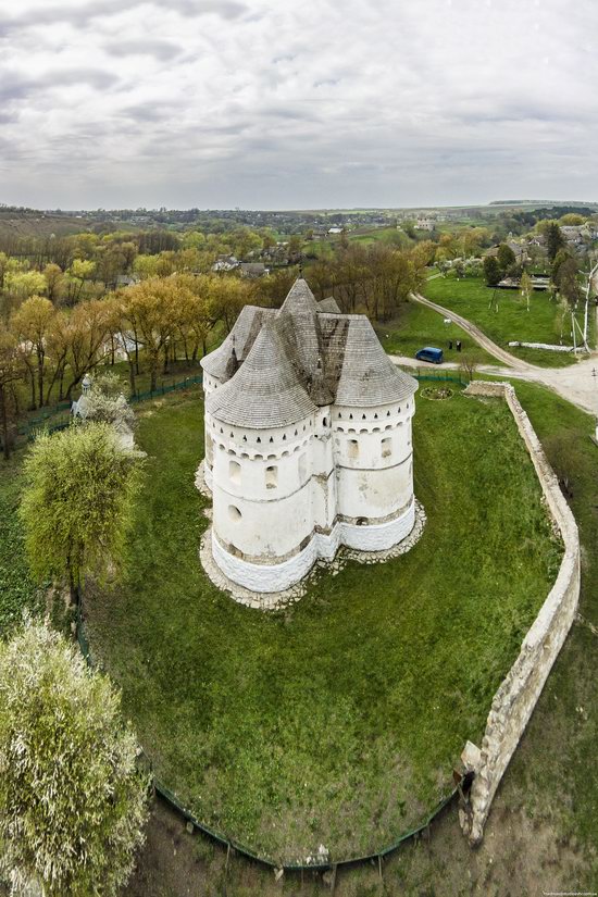 Holy Protection Fortress-Church, Sutkivtsi, Ukraine, photo 2