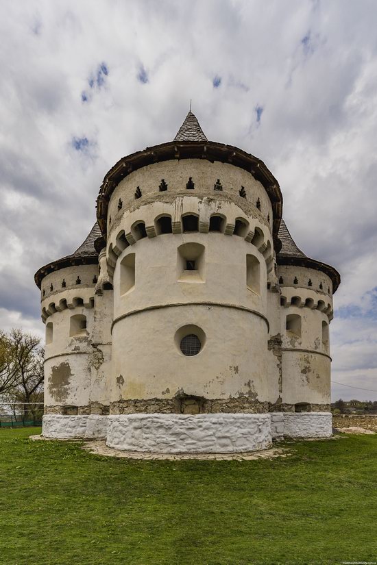 Holy Protection Fortress-Church, Sutkivtsi, Ukraine, photo 8