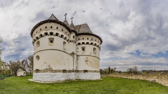 Holy Protection Fortress-Church, Sutkivtsi, Ukraine, photo 9