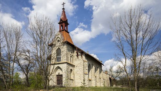 Catholic Church in Burdyakivtsi, Ternopil region, Ukraine, photo 4