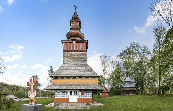 Church of the Nativity of the Virgin in Pylypets, Ukraine, photo 2