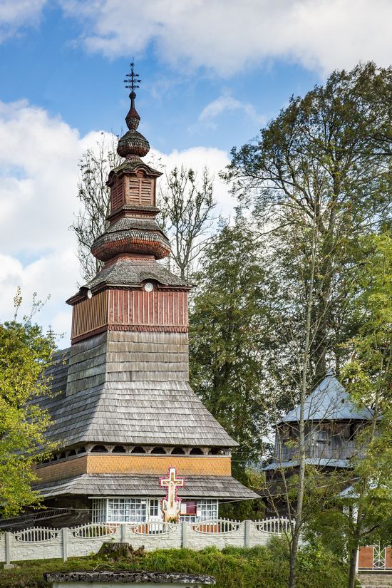 Church of the Nativity of the Virgin in Pylypets, Ukraine, photo 4