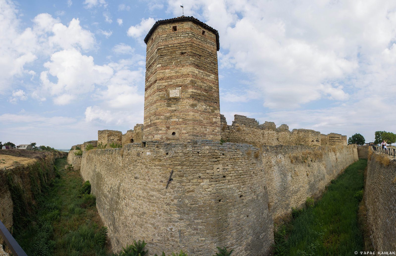 The largest medieval fortress in Ukraine · Ukraine travel blog