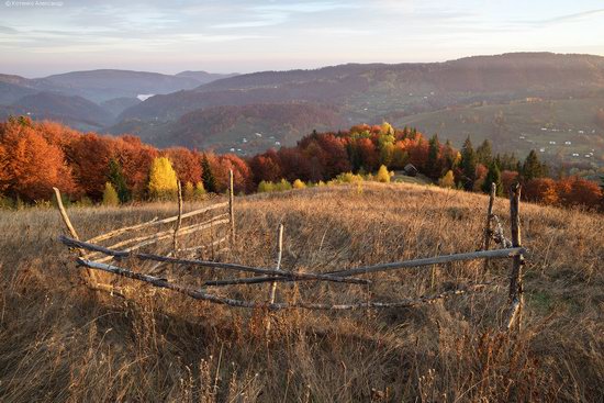 Golden autumn, Sokilsky Ridge, the Carpathians, Ukraine, photo 15