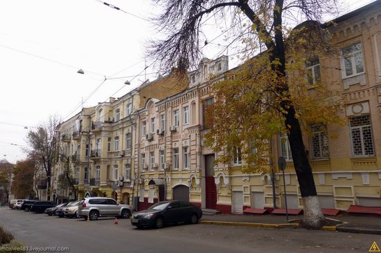 In the center of Kyiv, Ukraine, photo 6