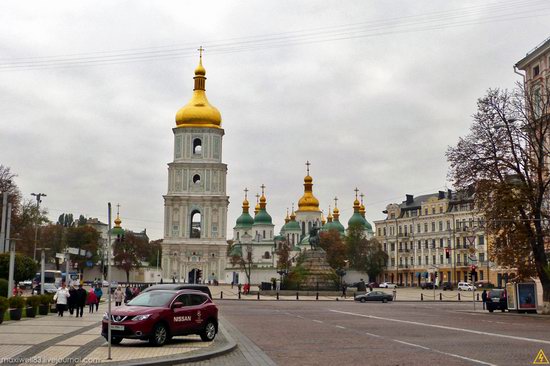 In the center of Kyiv, Ukraine, photo 8