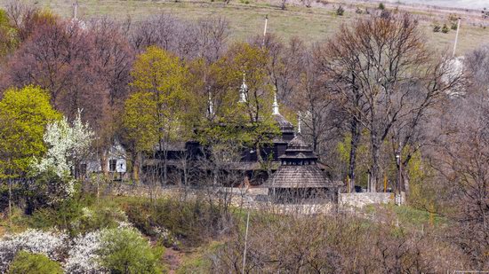 Wooden St. Nicholas Church, Sapohiv, Ukraine, photo 2