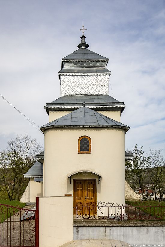 Defensive Church of St. George in Kasperivtsi, Ternopil region, Ukraine, photo 3