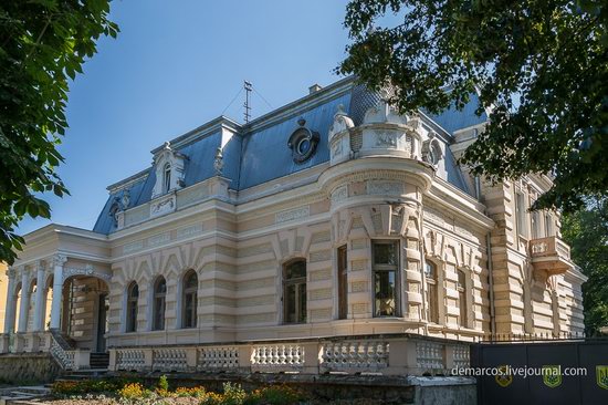 Walking through Drohobych, Ukraine, photo 8