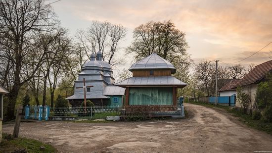 Church of St. John in Ivane-Puste, Ternopil region, Ukraine, photo 1