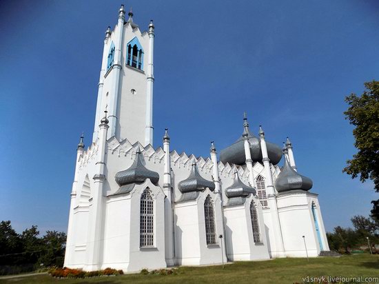 Unusual Orthodox church in Moshny, Cherkasy region, Ukraine, photo 1