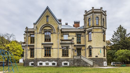 Chikhachev Palace in Mytky, Vinnytsia region, Ukraine, photo 1